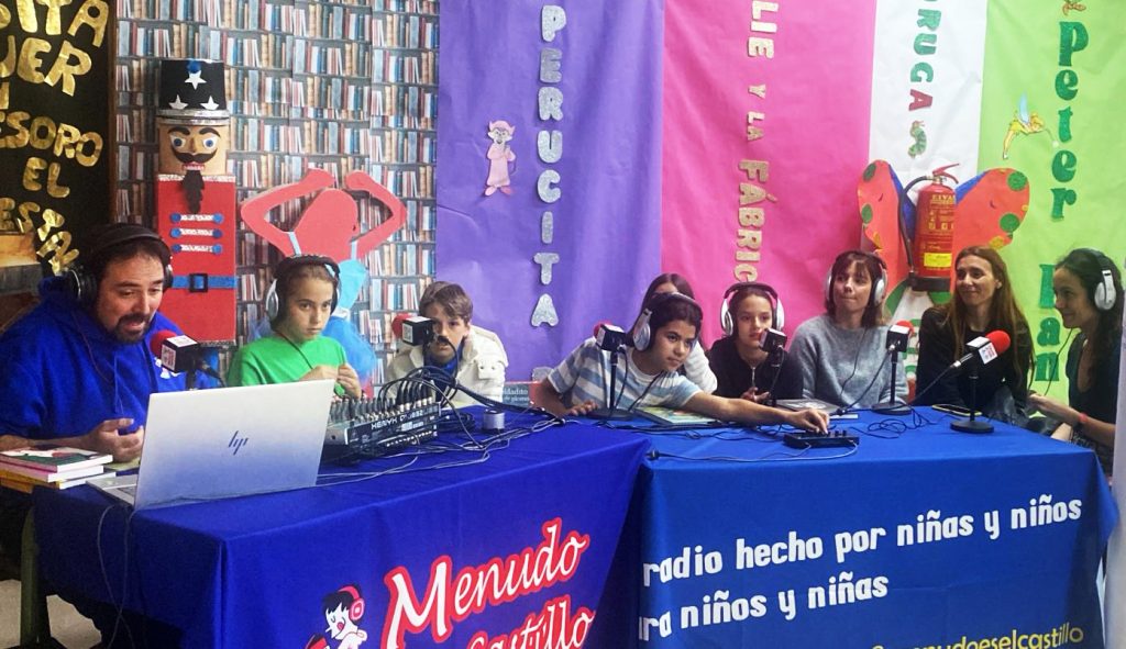 Un momento del Menudo Castillo 591, con nuestras tres invitadas reunidas en antena.