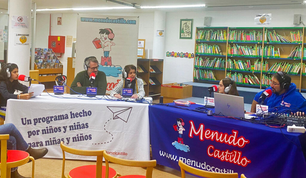 Nuestro estudio portátil estuvo de nuevo en la sala Juan Farias de la Biblioteca Municipal Luis de Góngora para realizar el Menudo Castillo 617