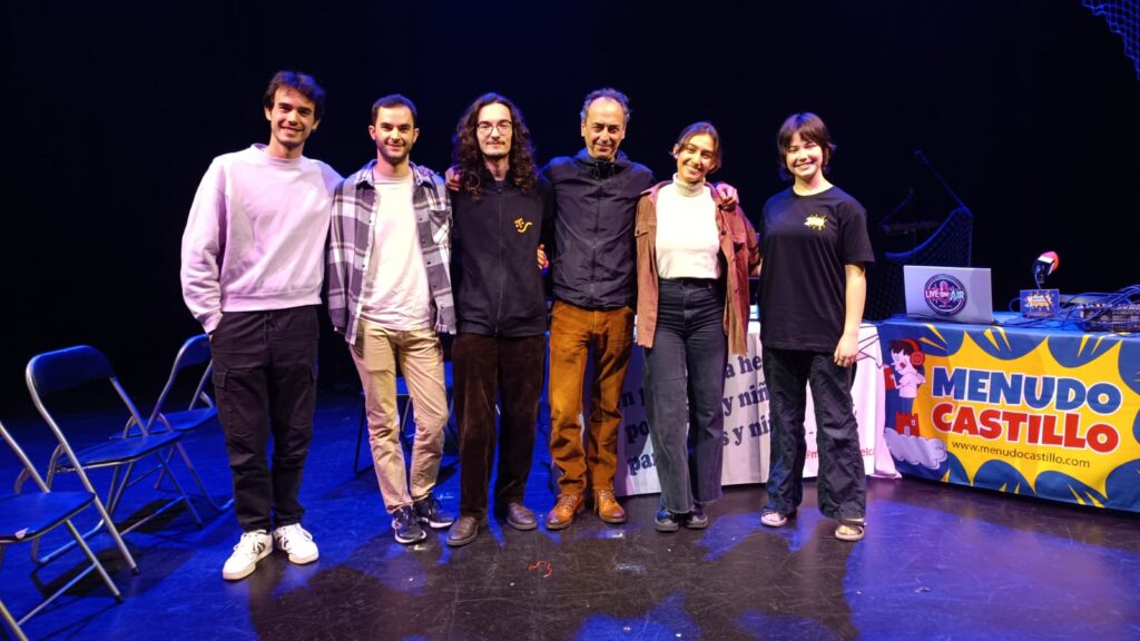 Nos subimos al escenario para disfrutar del mejor teatro infantil en el menudo castillo 664