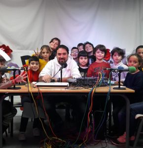 Un día normal en la radio